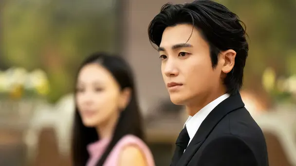 Dongju, Steals 2 Trillion Won to Stay Alive