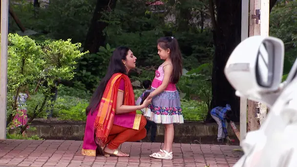 Ruhi Meets Ishita