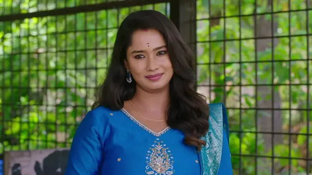 Bhoomi Earns Ningavva's Praise