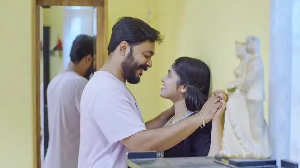 Akash, Meenakshi Share Sweet Time