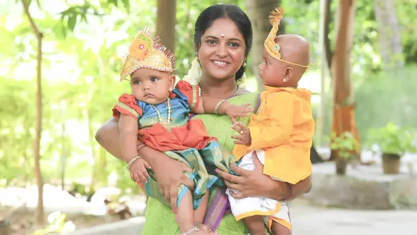 Tamizhselvi Relishes a Happy Moment