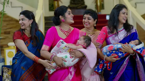 Mukunda, Krishna's Happy Reunion