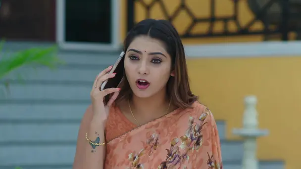 Jhansi Blocks Abhishek's Visit