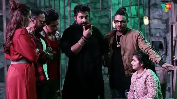 Surbhi ka dance? Neha blown away!