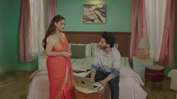 Akash Rebukes Namrata's Priorities