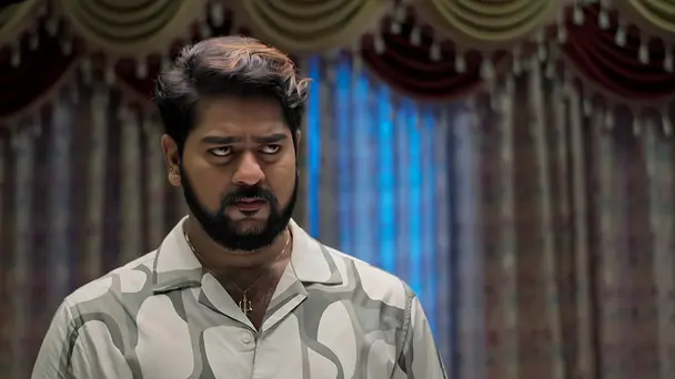 Abhi Reveals Avanthika's Secret