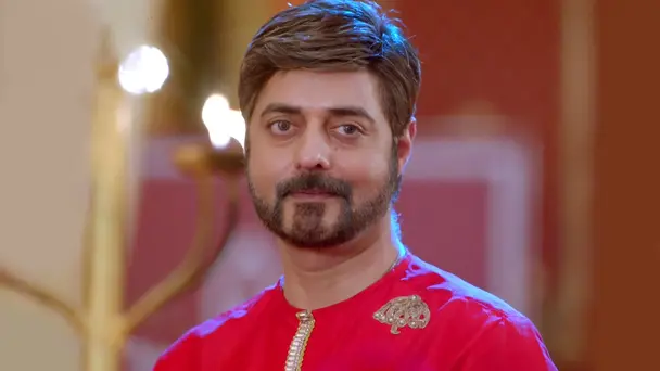 Naveen Lusts for Prerna