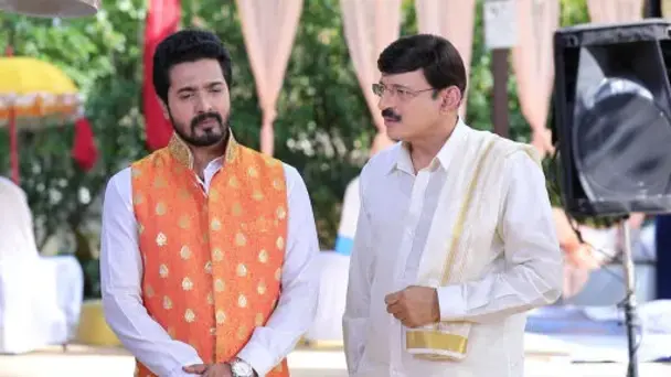 Raman cornered by Aradhana's family