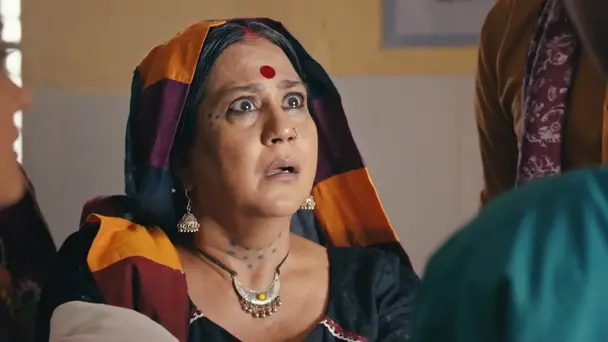 A shocker for Kadwi Baa!
