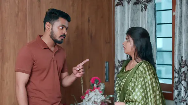 Manju Suspects Tara's Intentions