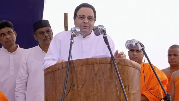 Bhimrao Embraces Buddhism