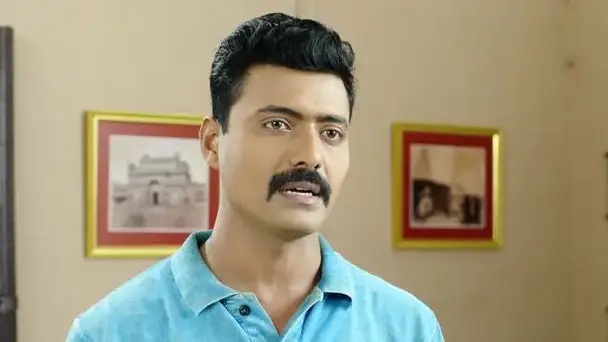 Ranjeet comforts the family