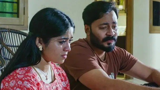Akash Defies Meenakshi