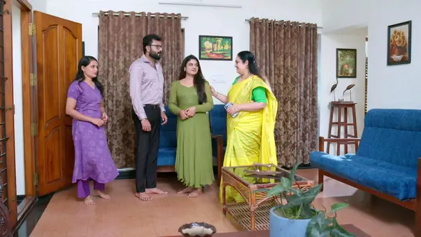 Chandramathi Takes Sruthi Home