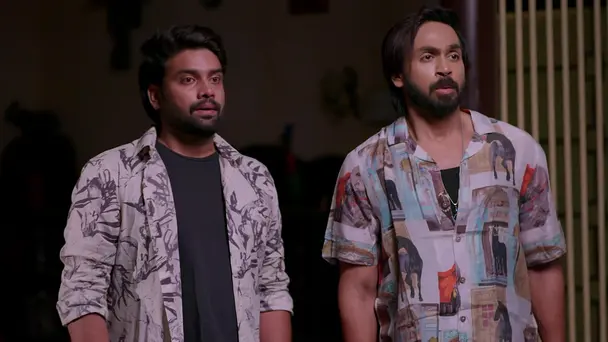 Raj and Lucky's Moment of Panic