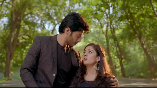 Aman Saves Roshni
