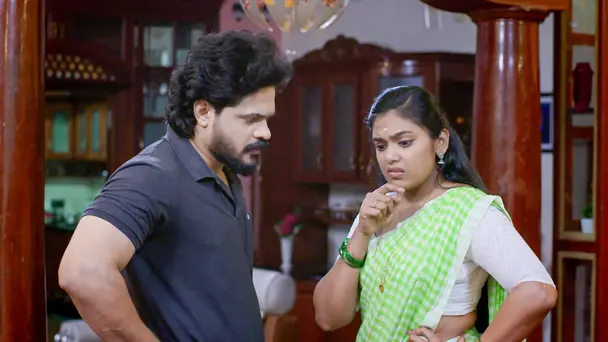 Revathy Suspects Sruthi