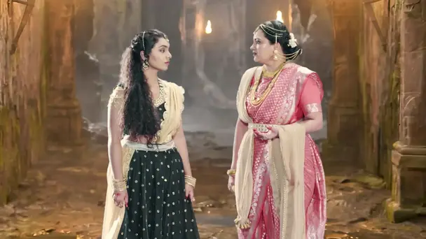 Rajeshwari Advises Mayuri