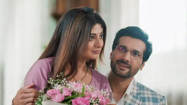 Akash Stands by Mitti's Dreams