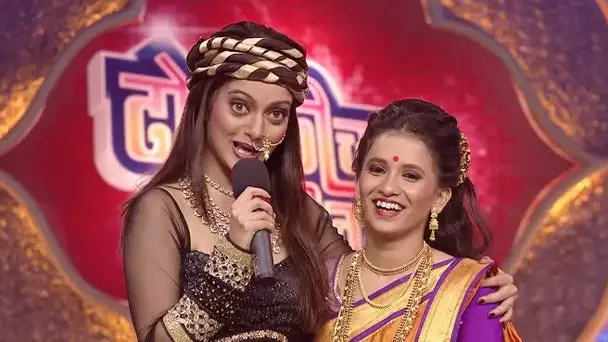 The contestants are challenged by the judges