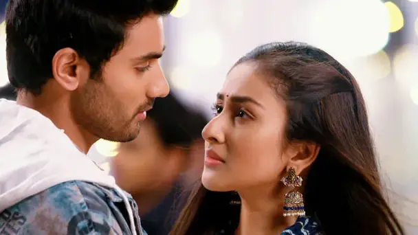 Parineet bumps into Rajeev