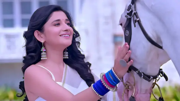 Tara visits an abandoned mansion