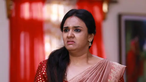 Gayathri Breaks Her Marriage?