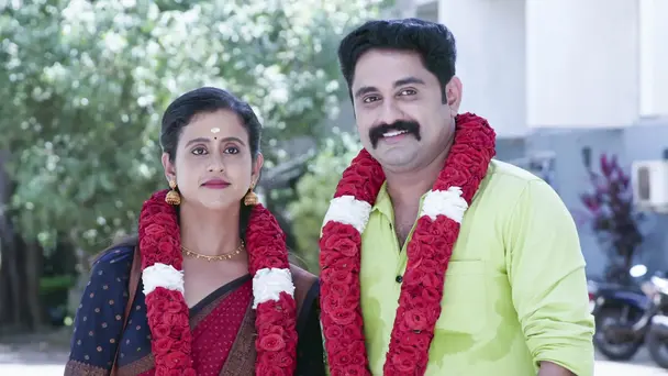 Devu, Arun Register Their Marriage