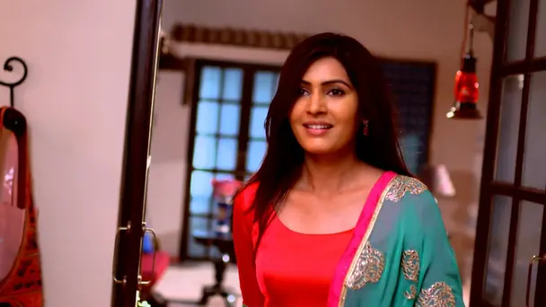 Mekhla confesses that Kunal is her wrong number friend