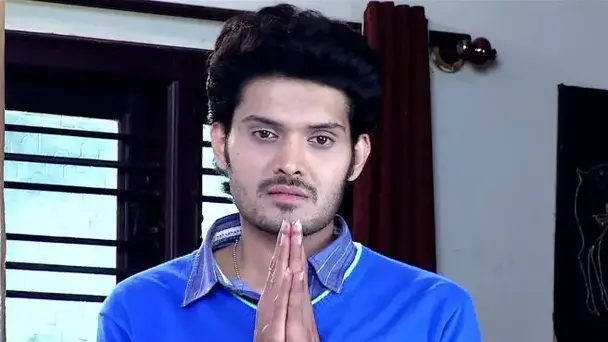 Sunil asks Janaki's suitors to leave