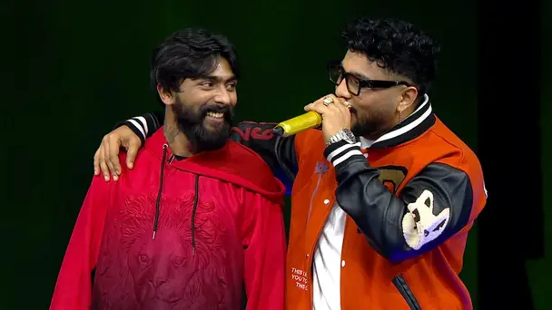 Dekh Kaun Aaya Waapis