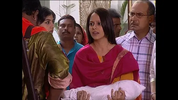 Sia contacts the police