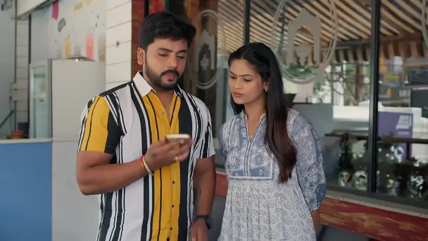 Ravi, Sruthi Comfort Balu