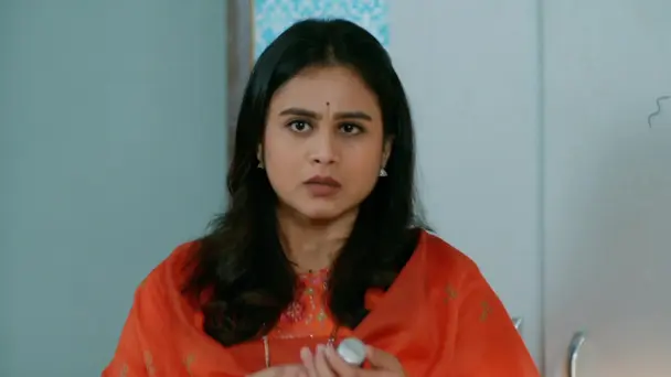 Nandini Finds Arya's Anxiety Pills
