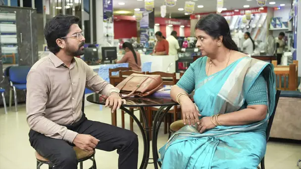 Vijaya Interrogates Manoj