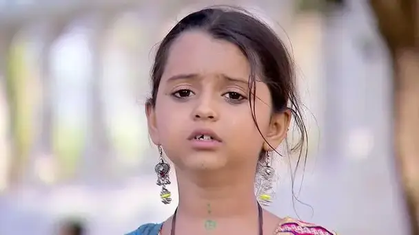 Suri is blamed for the robbery