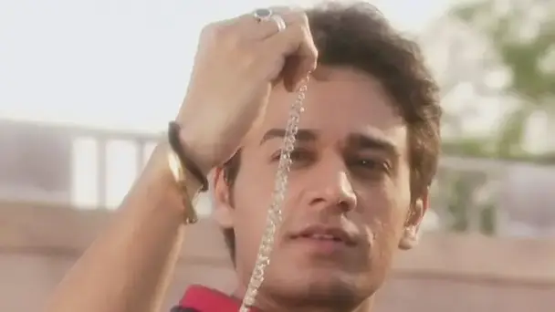 Has Nanda fallen in love?