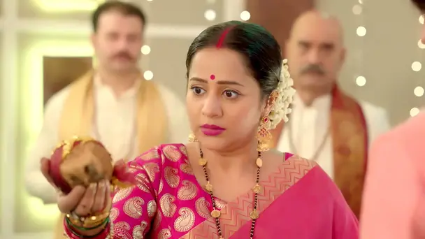 Vedashree Is Frightened