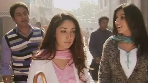 Nanda's attempts to approach Nandini