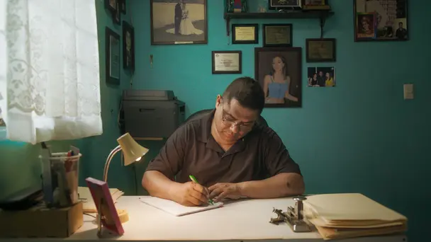 The Driver and the Friends (El Chofer y las Amigas)