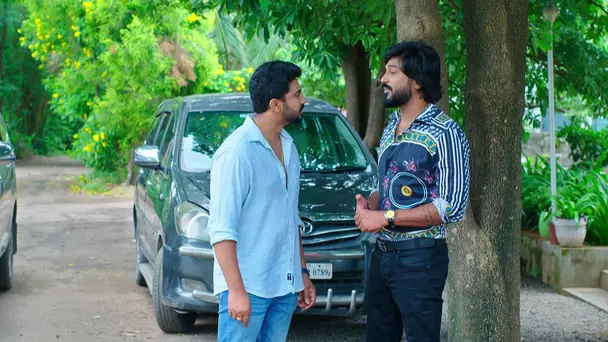 Yash Cautions Abhimanyu