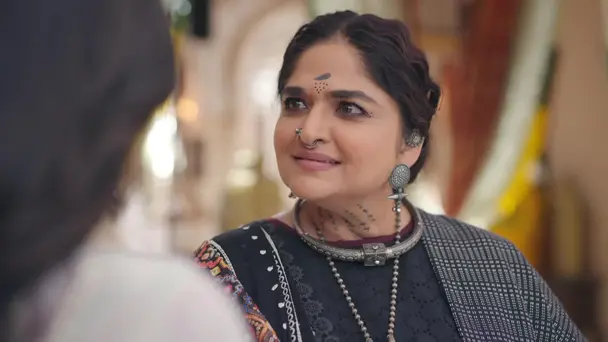 Paani Bai insults Durga