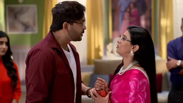 Malabika Pressures Utsab to Marry