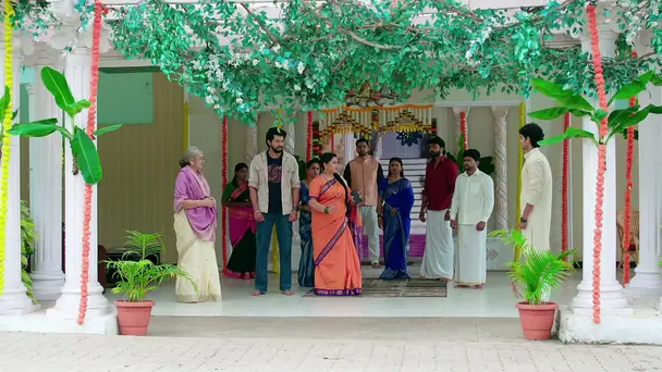 Parameshwari Blames Lalitha