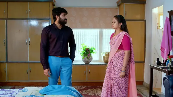 Amulya Refuses to Sign