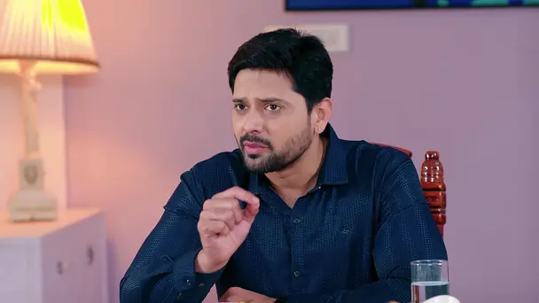 Chandra Mohan Guides Devaraju