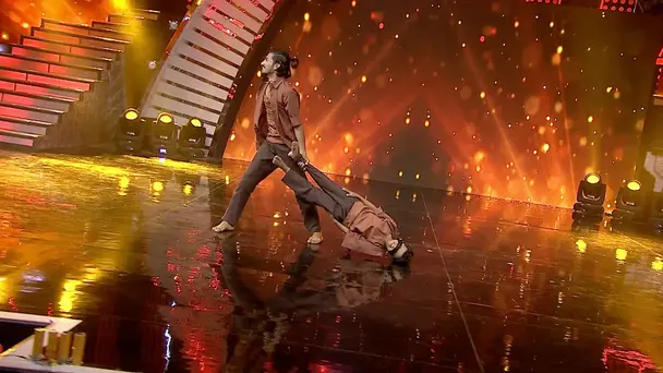 A stunning acrobatic performance