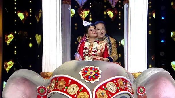 Reliving the Wedding Memories!