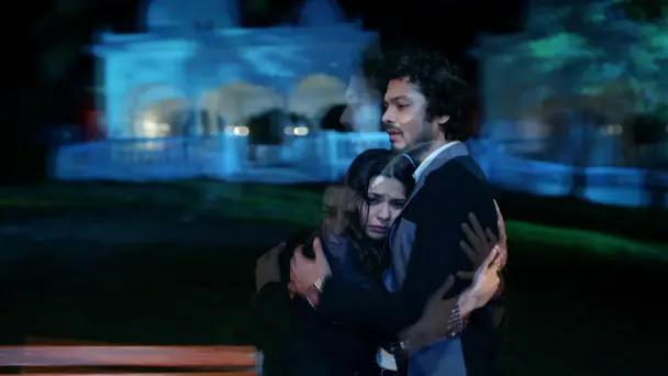Arya Hugs Jeeva