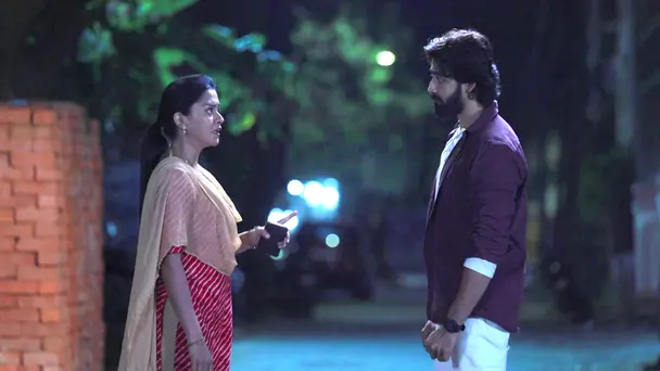 Vijay Tries to Make Amends